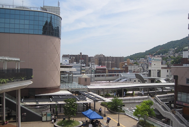 生駒駅付近の風景